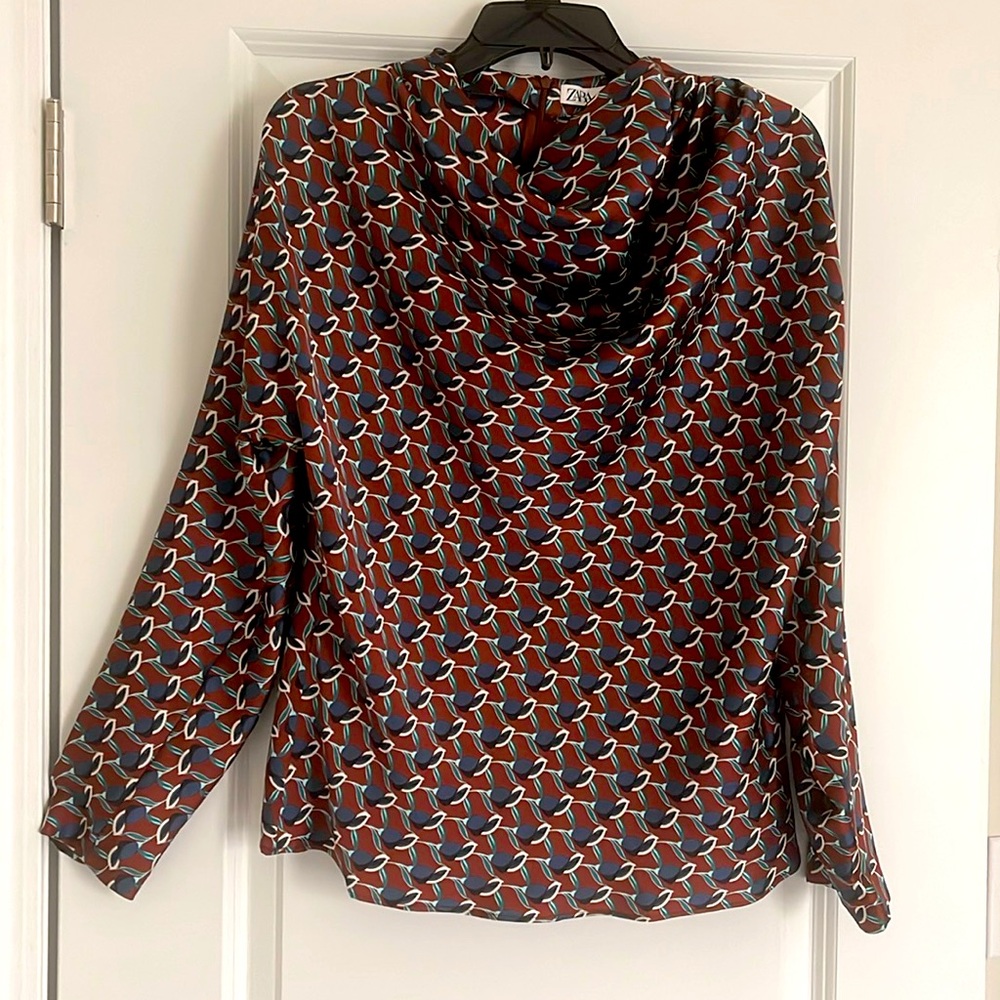 Zara silk crow neck, long sleeves blouse in burgundy and navy blue.